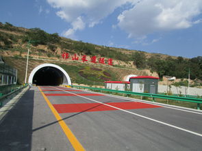 甘肅彩色路面,山西長達交通設(shè)施供應(yīng)新品彩色路面涂料