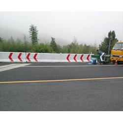 蚌埠減速帶 交通道路減速帶 昌順交通設(shè)施